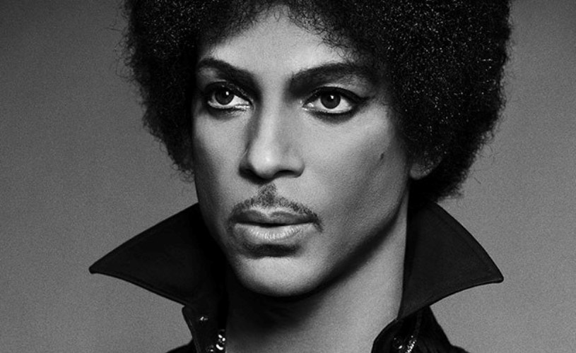 Já podes ouvir os dois novos álbuns de Prince em streaming!