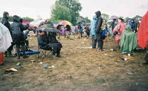 16 Hark1karan Daily Life Glastonbury 2014 Sheltering from rain