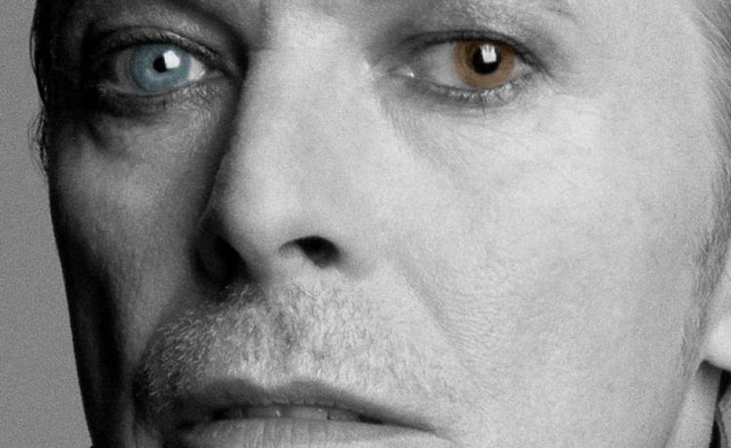 Já podes ler a biografia sobre Bowie