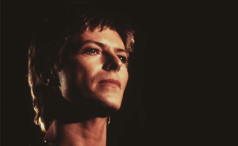 “A New Career In A New Town” reúne todo o material de David Bowie entre 1977 e 1982