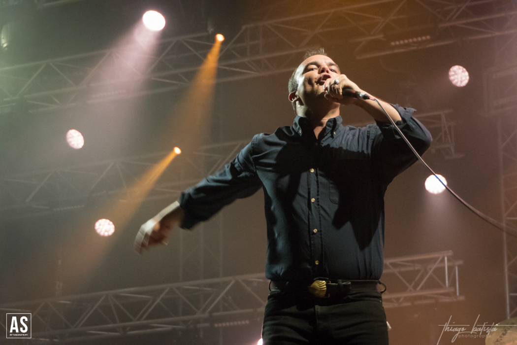 Future Islands apresentam novas músicas num concerto em Northampton