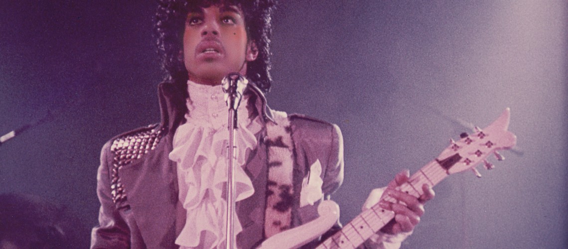 Schecter Recria Cloud Guitar de Prince