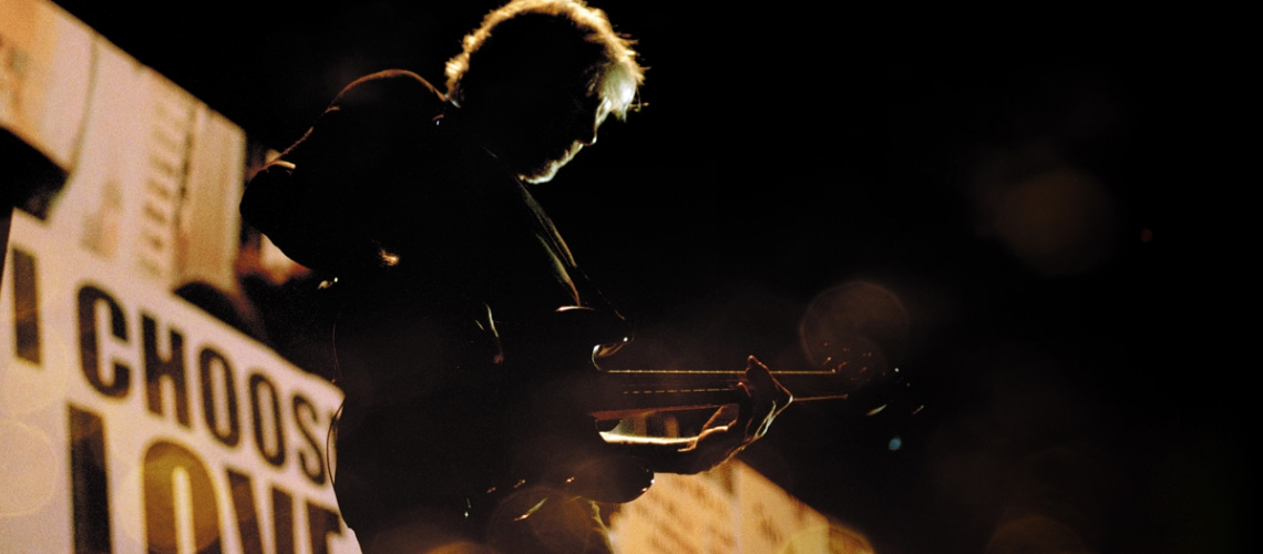 Roger Waters Junta Constelação de Músicos no Vídeo Perdido de “The Child Will Fly”