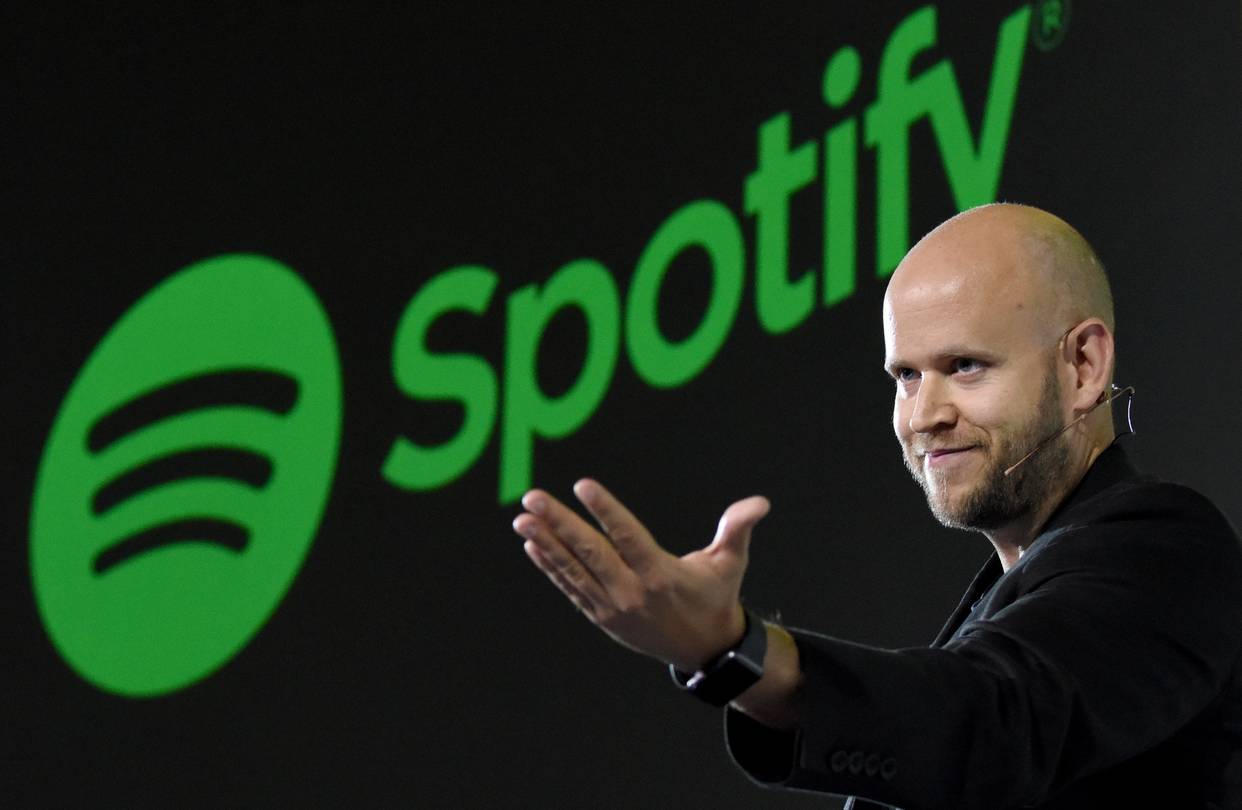 CEO do Spotify acusa músicos de serem preguiçosos e estes revoltam-se