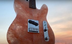 Burls-Art-Salt-guitar-header