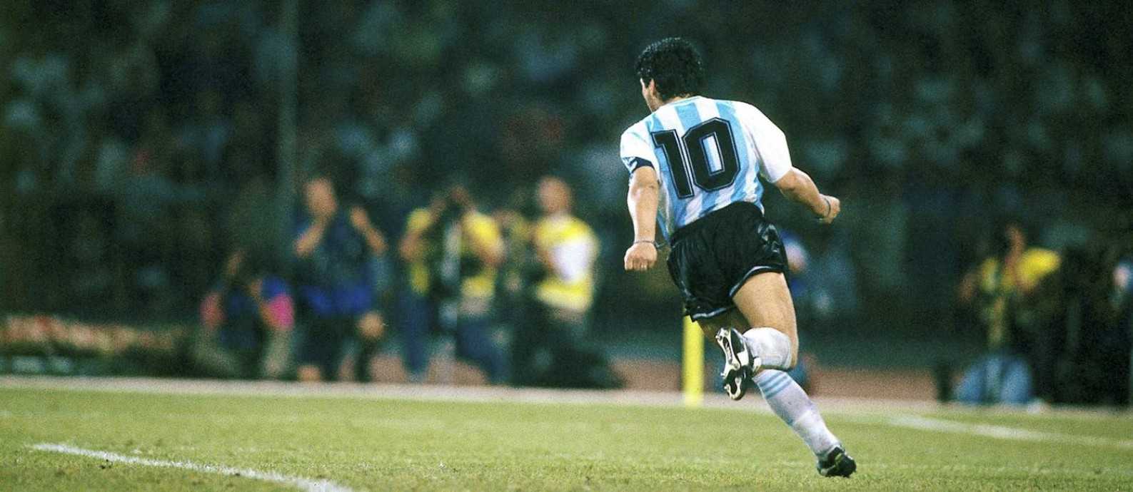 D10S: Maradona (1960-2020), Ícone Pop