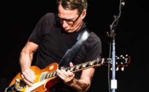 HD-Stone-Gossard-Roma-2018-Pearl-Jam-Henry-Ruggeri-1