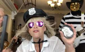 Toyah & Robert’s Sunday Lunch – Breaking The Law