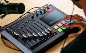 tascam mixcast 4