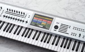 korg kronos titanium