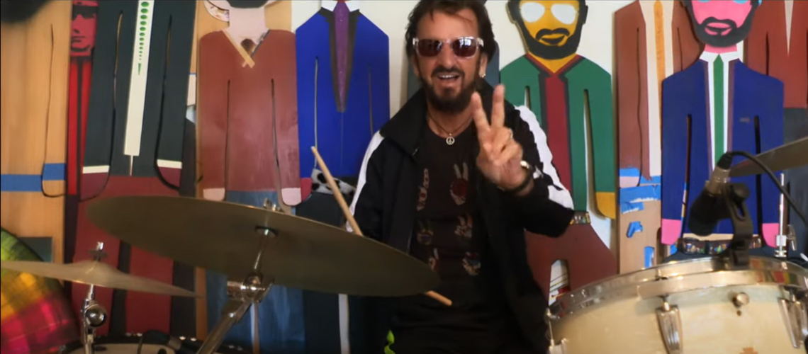 Ringo Starr Lidera 100 Bateristas em Cover de “Come Together” dos Beatles [Vídeo]