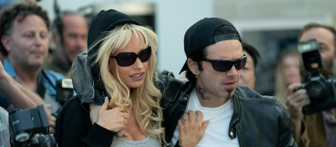 “Pam & Tommy”: Há Novo Trailer Oficial da Série Sobre o Escândalo entre Tommy Lee e Pamela Anderson