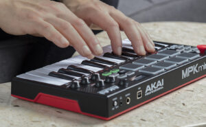 Akai MPK Mini Play Mk3