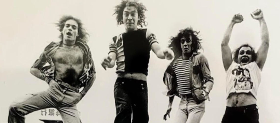David Lee Roth Recorda Van Halen em “Nothing Could Have Stopped Us Back Then Anyway”