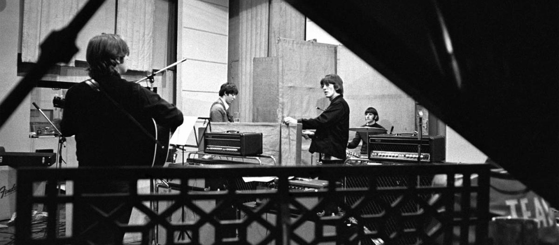 The Beatles Divulgam Demo Acústica de “Yellow Submarine” Cantada Por John Lennon