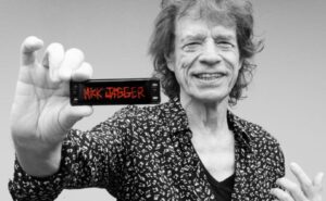 Mick-Jagger-Lee-Oskar-Harmonica