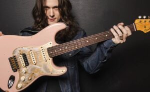 Tyler Bryant Shell Pink Stratocaster