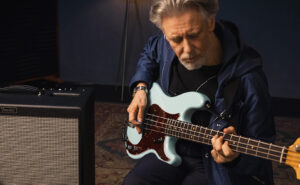 Adam Clayton u2 fender bass