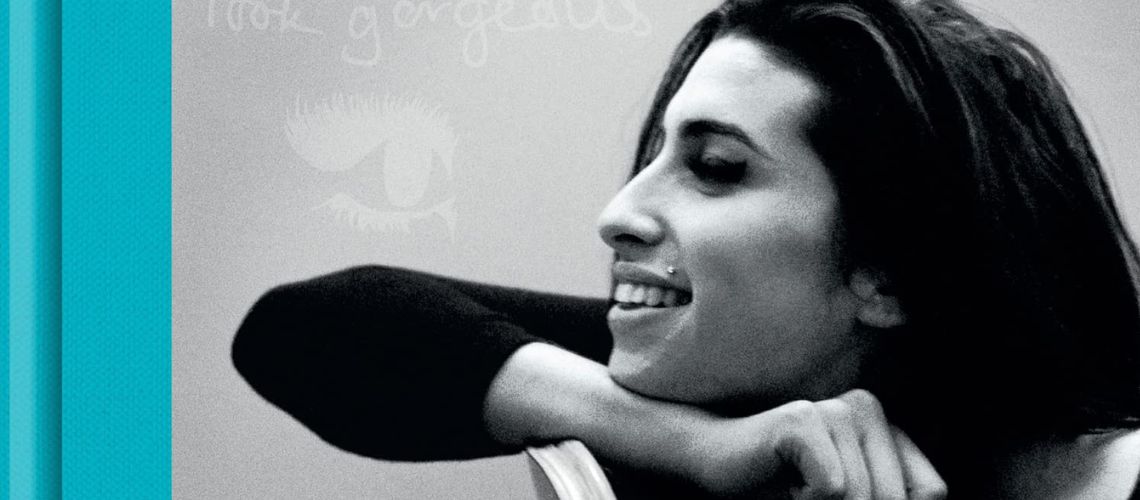 Diários, letras e fotos de Amy Winehouse vão ser compilados em livro