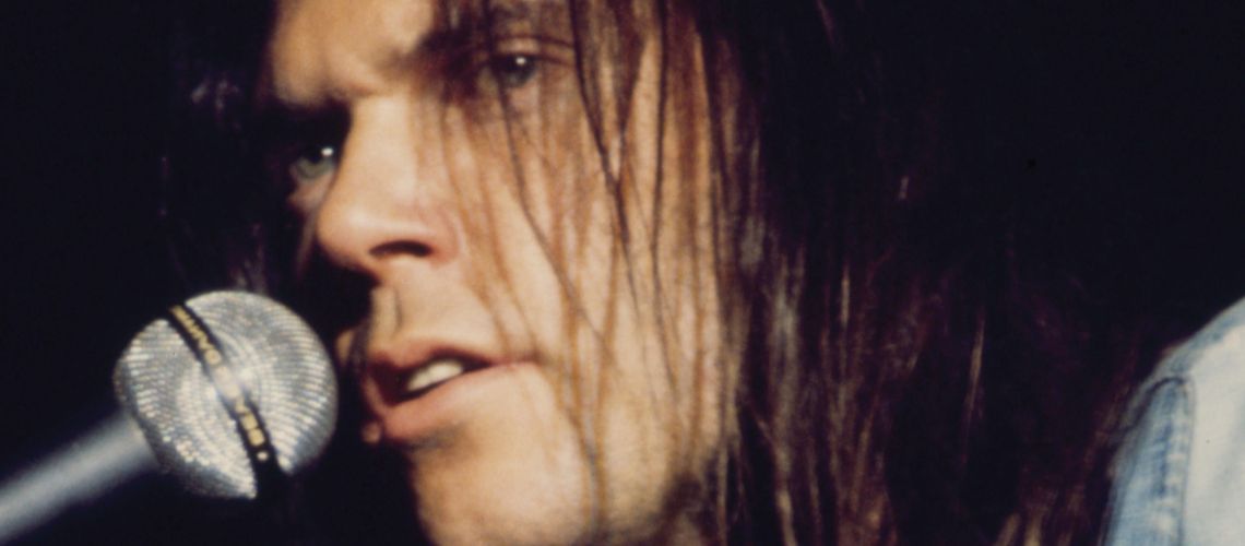 Neil Young & Crazy Horse vão lançar a edição em vinil “Odeon – Budokan”