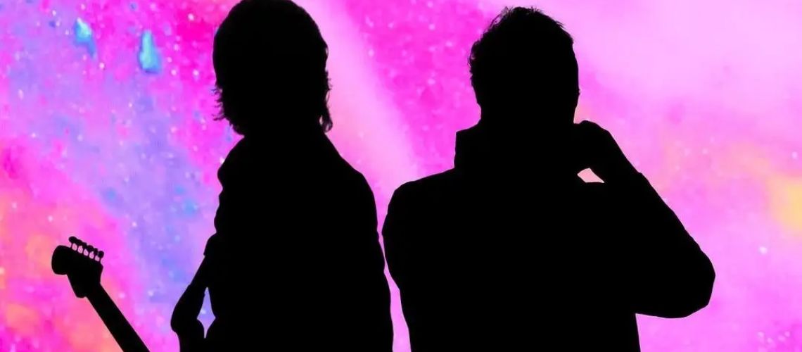Liam Gallagher e John Squire partilham “Just Another Rainbow”, o primeiro single do seu projeto colaborativo