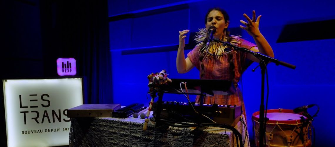 Ana Lua Caiano na KEXP, famosa rádio alternativa de Seattle