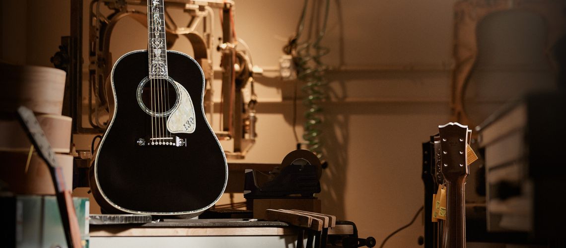 Gibson homenageia o seu fundador com a J-45 Orville